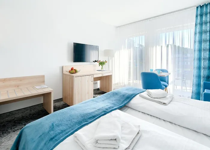 Cesarskie, Sun & Snow *